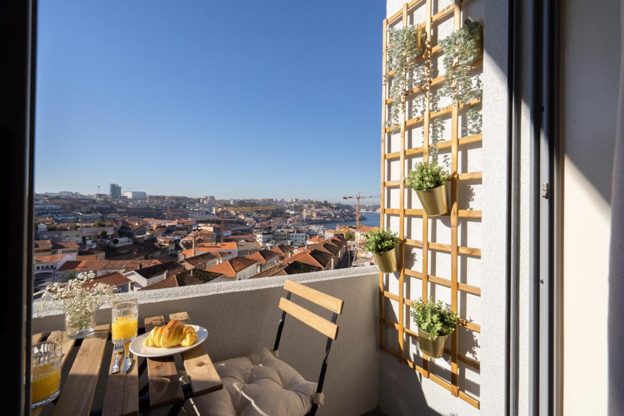 Appartamento Gaya Avenue Flats - Elegant Contemporary Flats With Balcony Vila Nova de Gaia Esterno foto