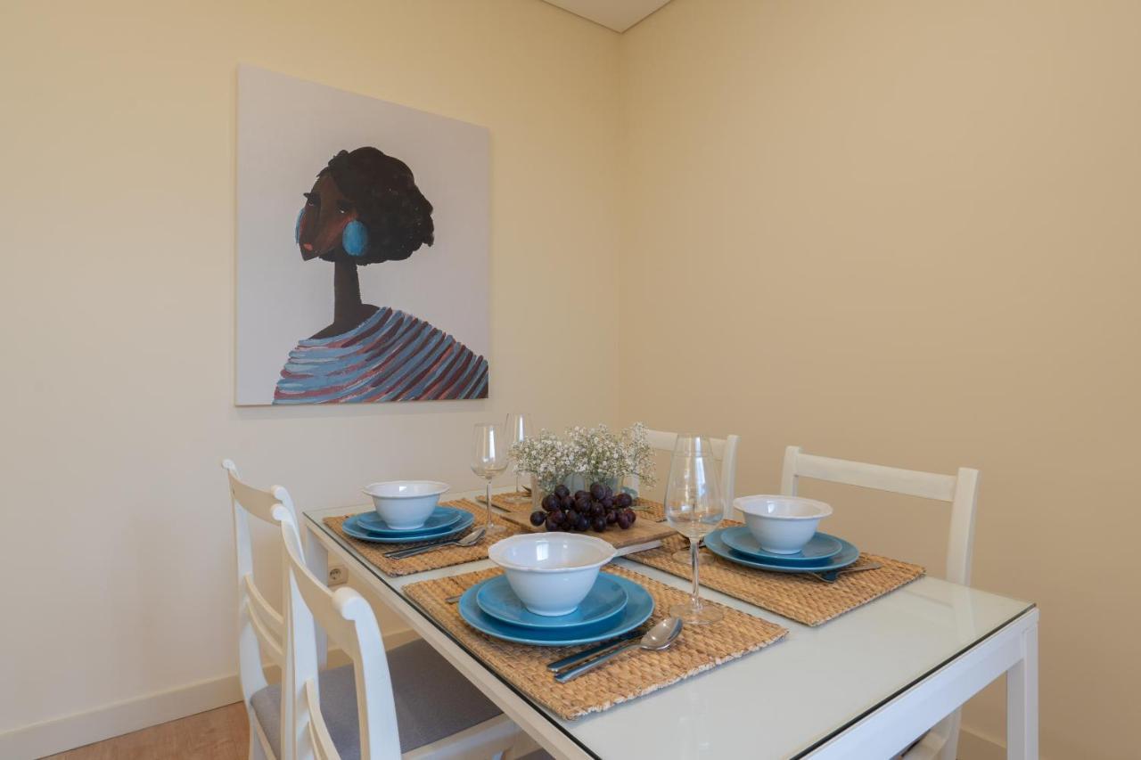 Appartamento Gaya Avenue Flats - Elegant Contemporary Flats With Balcony Vila Nova de Gaia Esterno foto