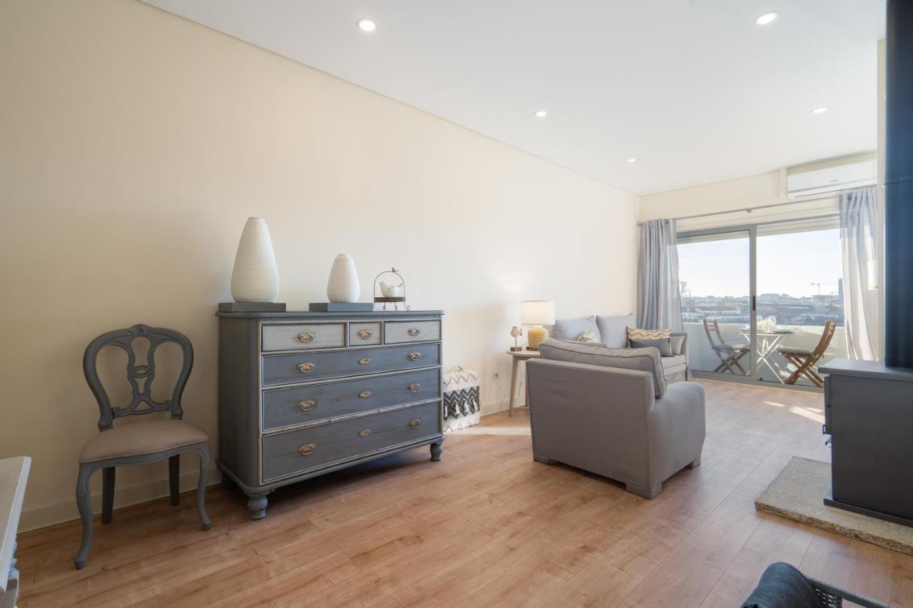 Appartamento Gaya Avenue Flats - Elegant Contemporary Flats With Balcony Vila Nova de Gaia Esterno foto