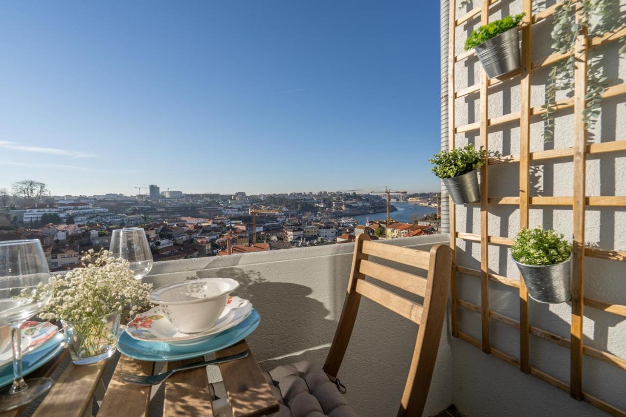 Appartamento Gaya Avenue Flats - Elegant Contemporary Flats With Balcony Vila Nova de Gaia Esterno foto