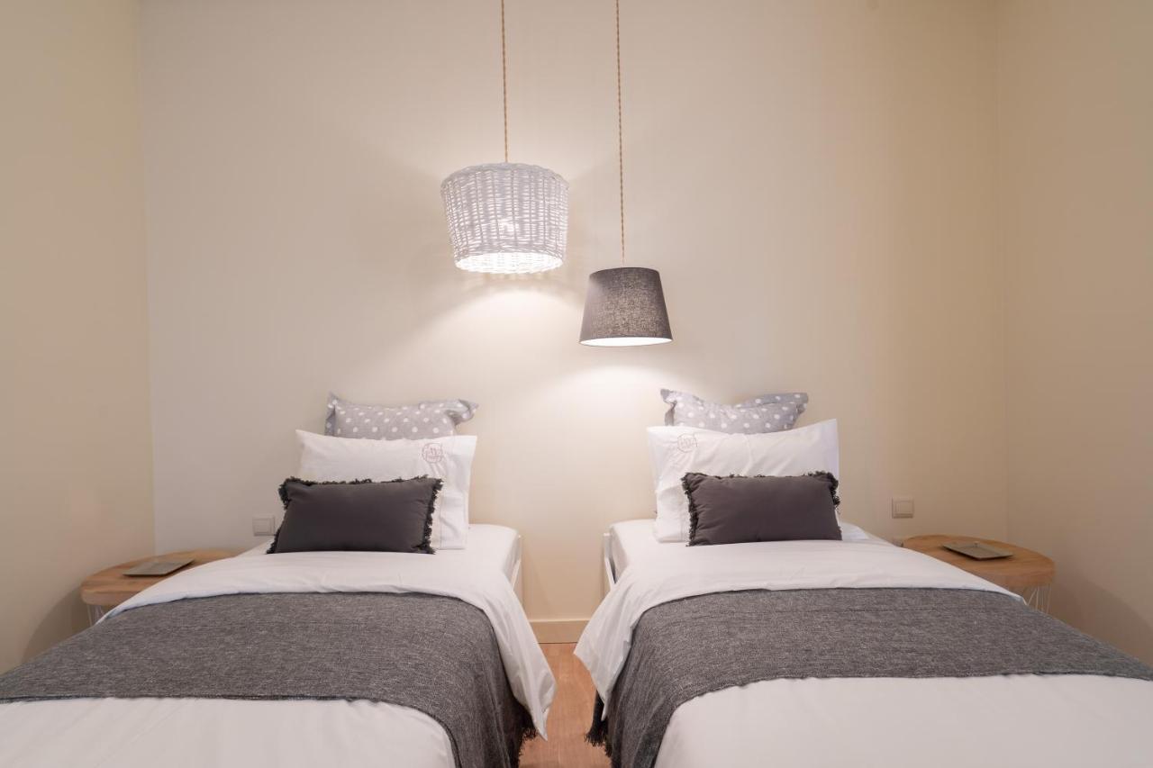Appartamento Gaya Avenue Flats - Elegant Contemporary Flats With Balcony Vila Nova de Gaia Esterno foto