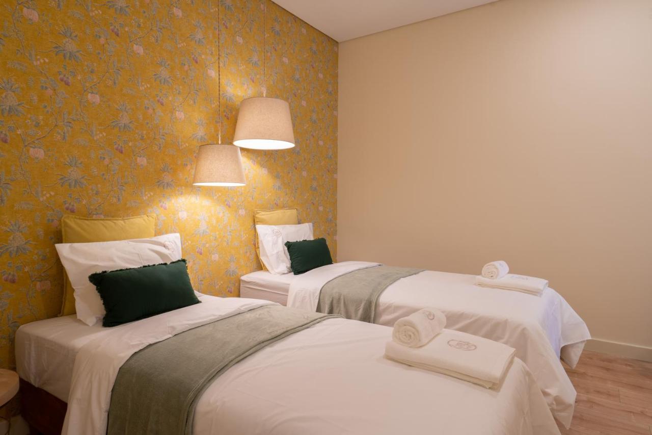 Appartamento Gaya Avenue Flats - Elegant Contemporary Flats With Balcony Vila Nova de Gaia Esterno foto