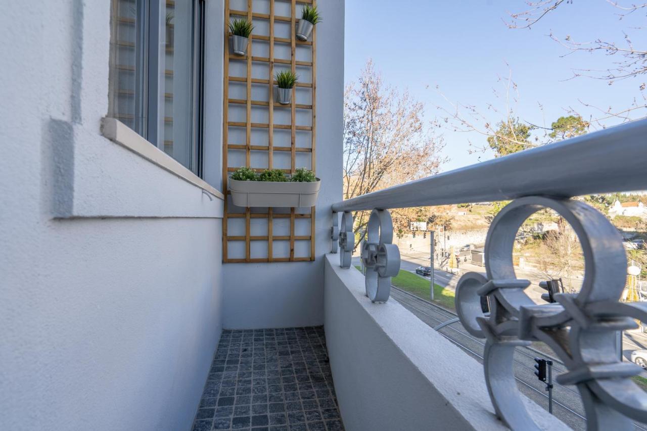 Appartamento Gaya Avenue Flats - Elegant Contemporary Flats With Balcony Vila Nova de Gaia Esterno foto
